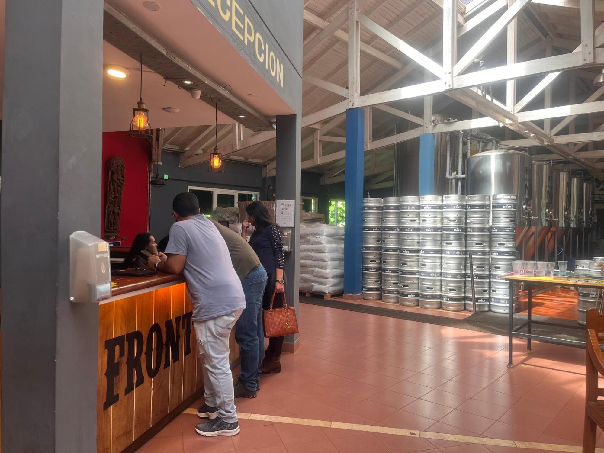 Beer Hotel Iguazu ปูแอร์โตอีกวาซู ภายนอก รูปภาพ